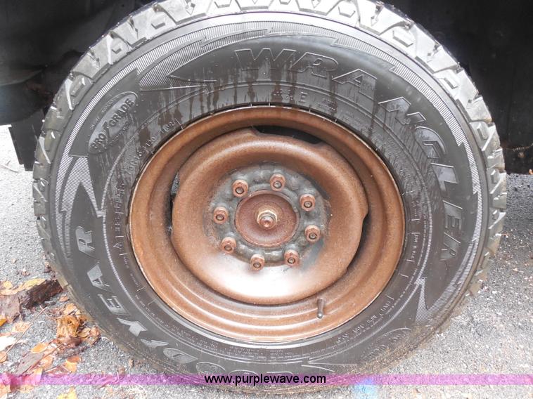 image for item I1251 1999 Chevrolet 2500 pickup truck