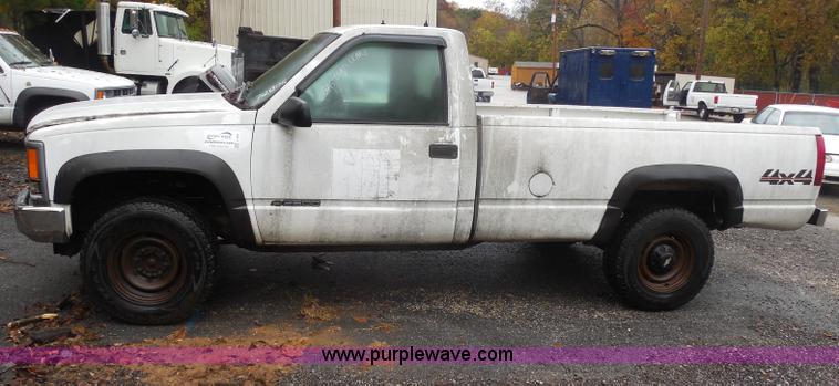 image for item I1251 1999 Chevrolet 2500 pickup truck