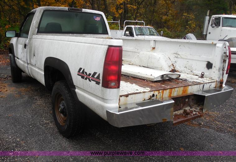 image for item I1251 1999 Chevrolet 2500 pickup truck