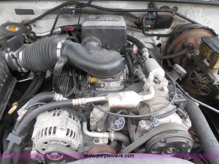 image for item I1251 1999 Chevrolet 2500 pickup truck