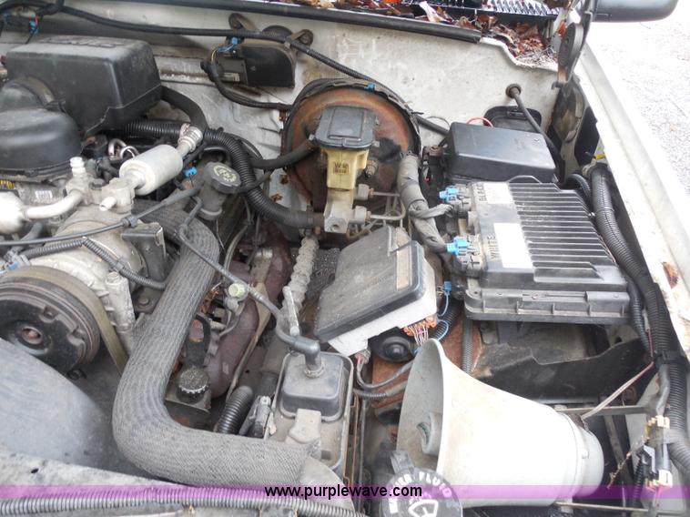 image for item I1251 1999 Chevrolet 2500 pickup truck