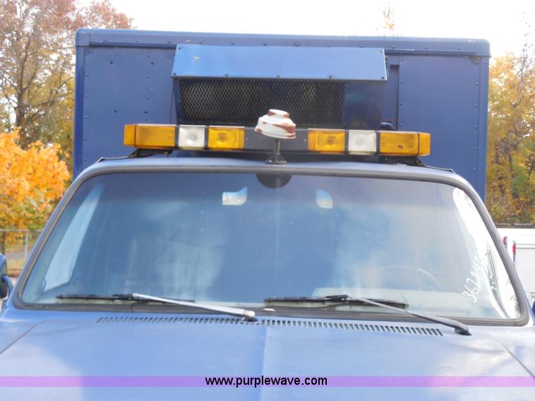 image for item I1252 1985 Chevrolet D30 box truck