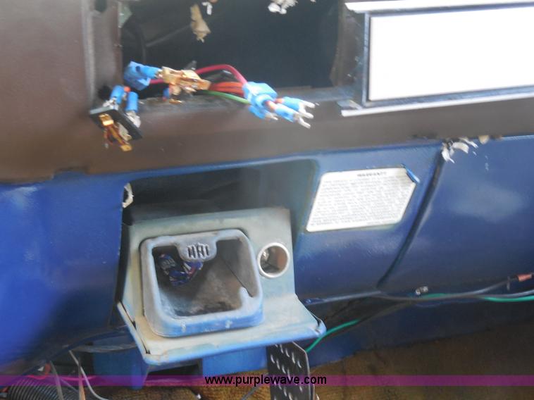 image for item I1252 1985 Chevrolet D30 box truck