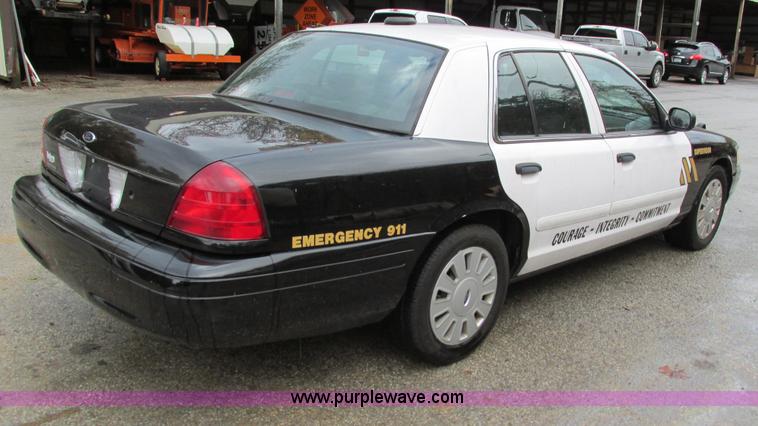 image for item I1253 2008 Ford Crown Victoria Police Interceptor