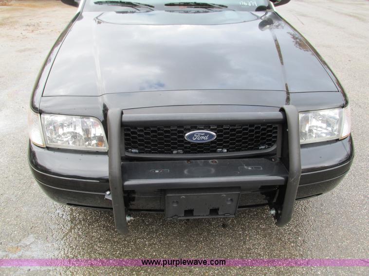image for item I1253 2008 Ford Crown Victoria Police Interceptor