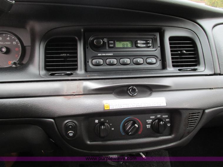 image for item I1253 2008 Ford Crown Victoria Police Interceptor