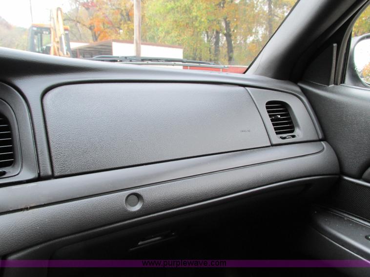 image for item I1253 2008 Ford Crown Victoria Police Interceptor