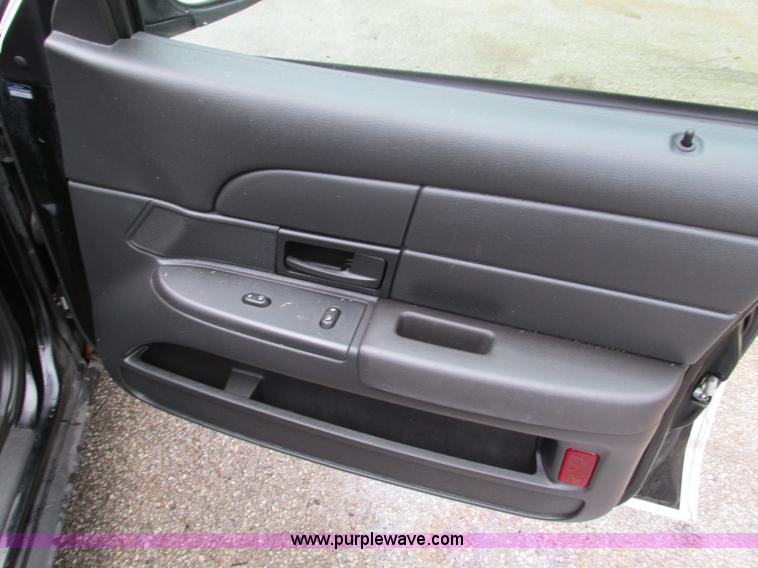 image for item I1253 2008 Ford Crown Victoria Police Interceptor