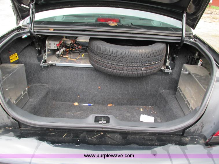 image for item I1253 2008 Ford Crown Victoria Police Interceptor