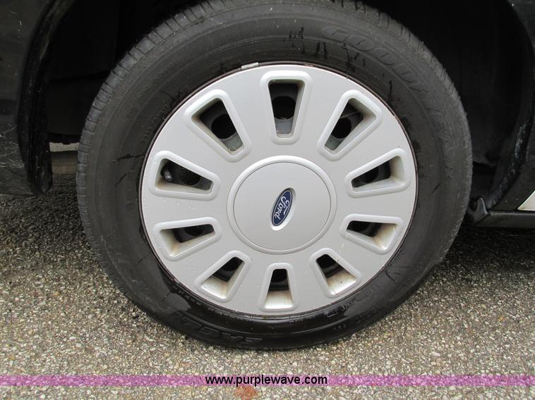 image for item I1253 2008 Ford Crown Victoria Police Interceptor