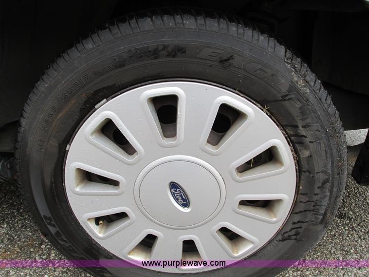 image for item I1253 2008 Ford Crown Victoria Police Interceptor