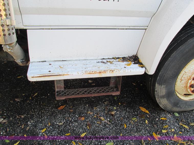 image for item I1254 1994 Ford F800 dump truck