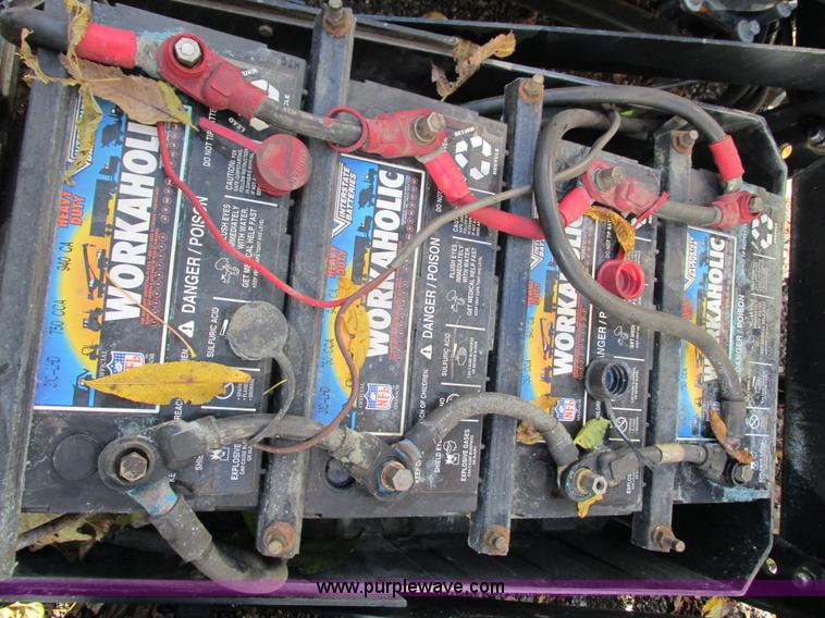 image for item I1255 1985 White WCM semi truck