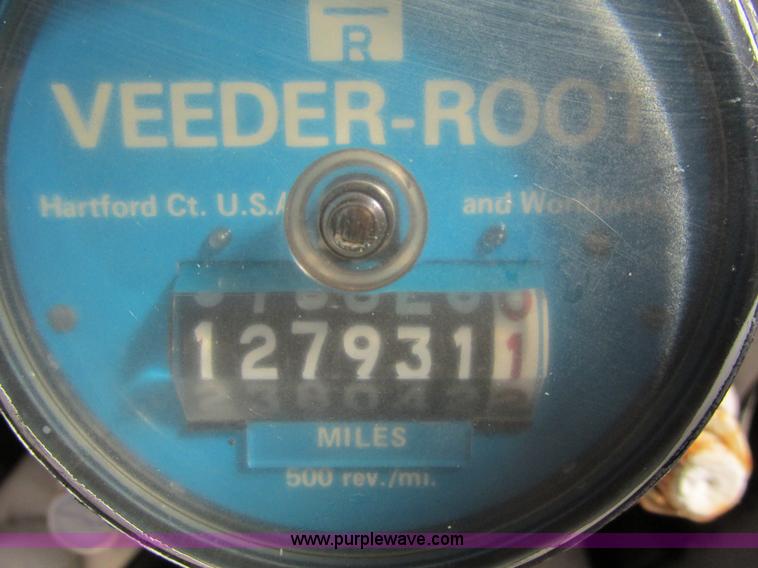 image for item I1255 1985 White WCM semi truck