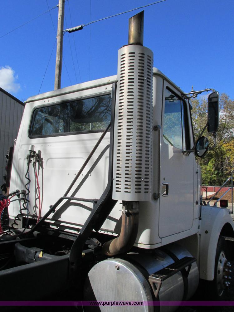 image for item I1255 1985 White WCM semi truck