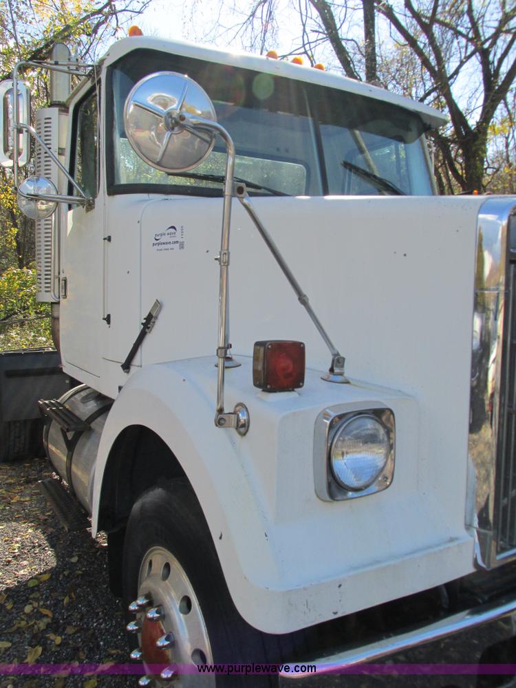 image for item I1255 1985 White WCM semi truck
