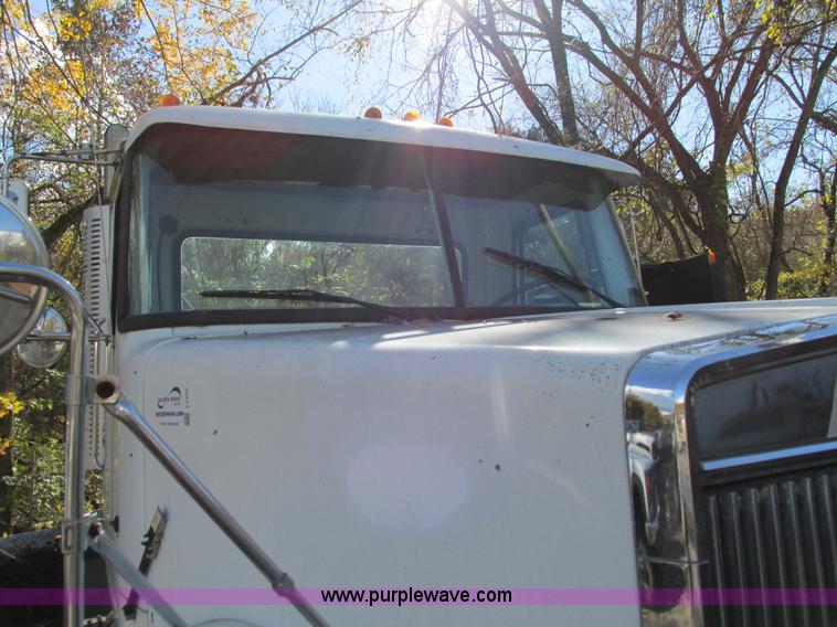 image for item I1255 1985 White WCM semi truck