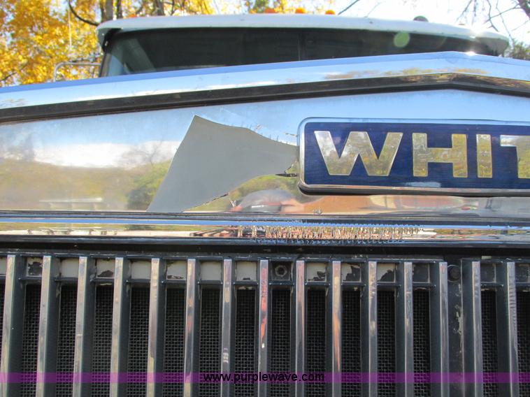 image for item I1255 1985 White WCM semi truck