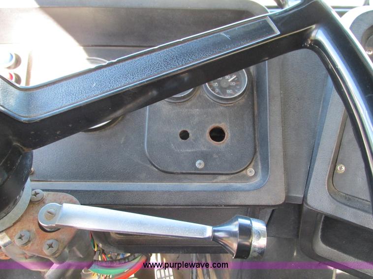 image for item I1255 1985 White WCM semi truck