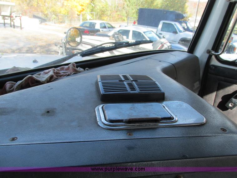 image for item I1255 1985 White WCM semi truck