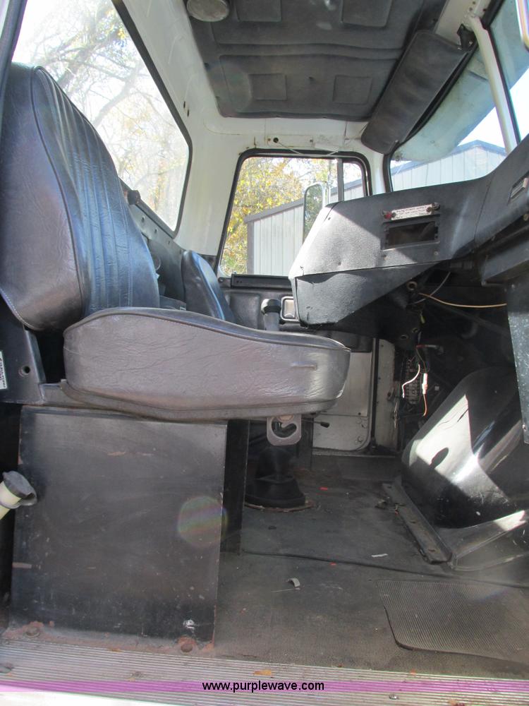 image for item I1255 1985 White WCM semi truck