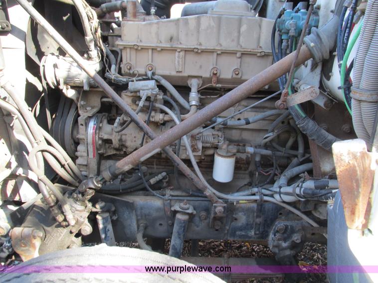 image for item I1255 1985 White WCM semi truck