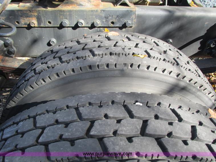 image for item I1255 1985 White WCM semi truck