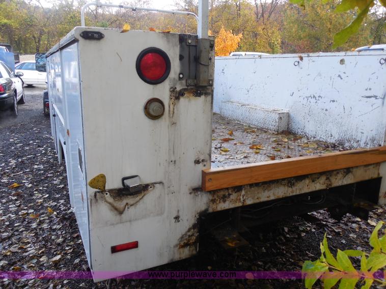 image for item I1256 1994 Chevrolet Cheyenne 3500 utility truck