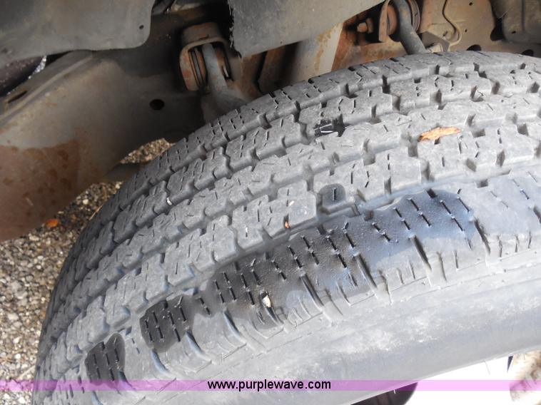 image for item I1256 1994 Chevrolet Cheyenne 3500 utility truck