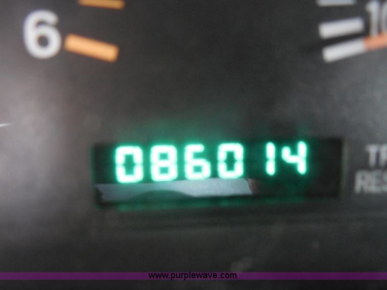 image for item I1257 2000 Jeep Cherokee Sport SUV