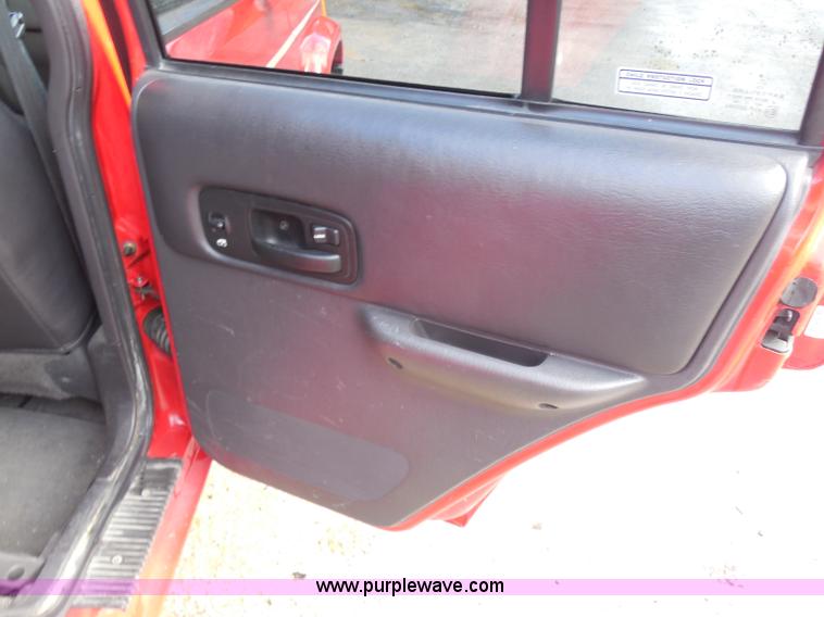 image for item I1257 2000 Jeep Cherokee Sport SUV