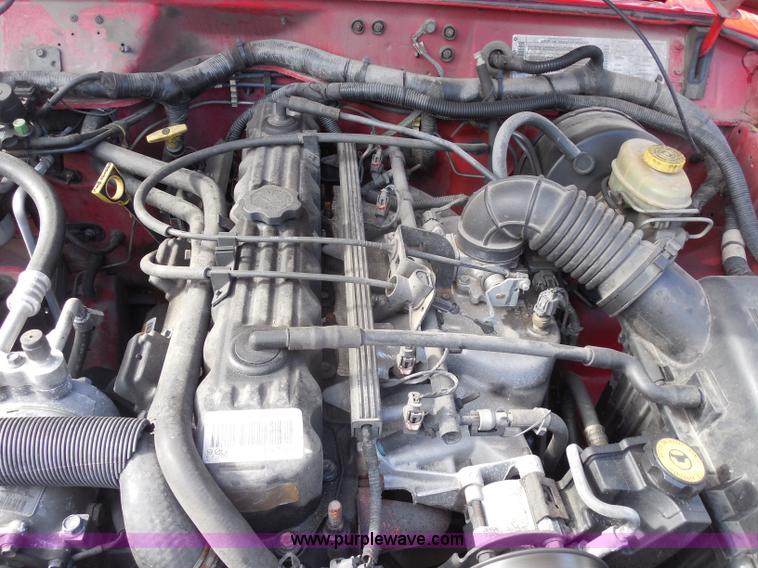 image for item I1257 2000 Jeep Cherokee Sport SUV