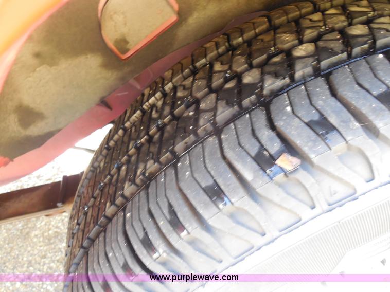 image for item I1257 2000 Jeep Cherokee Sport SUV