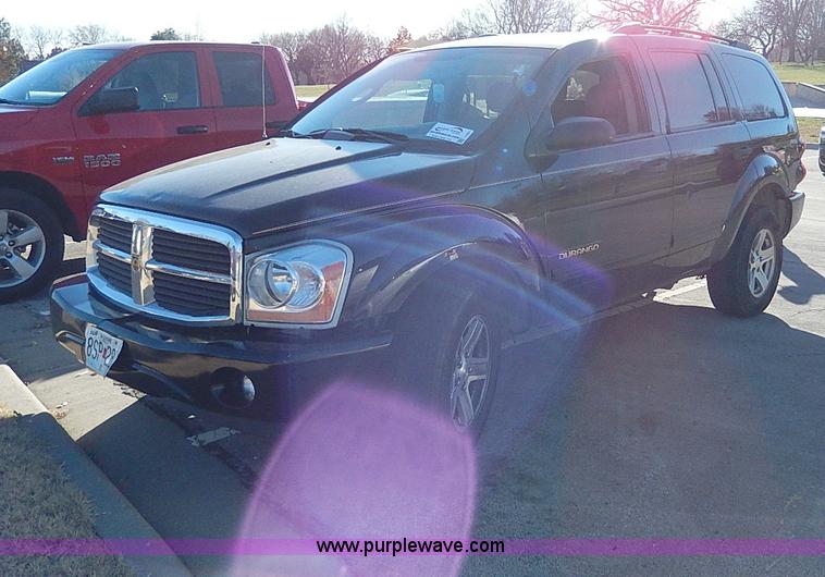 image for item I4261 2004 Dodge Durango SLT SUV