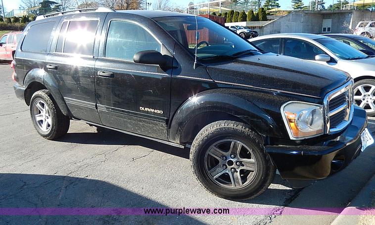 image for item I4261 2004 Dodge Durango SLT SUV