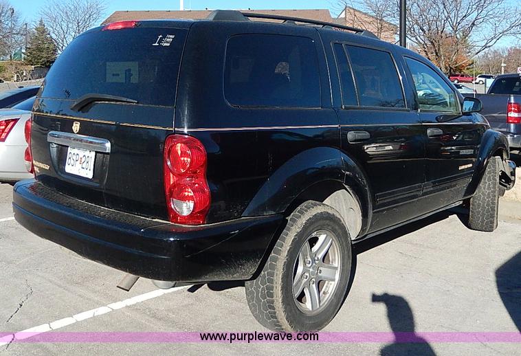 image for item I4261 2004 Dodge Durango SLT SUV