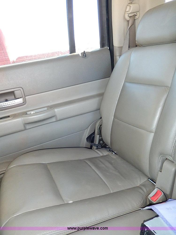 image for item I4261 2004 Dodge Durango SLT SUV