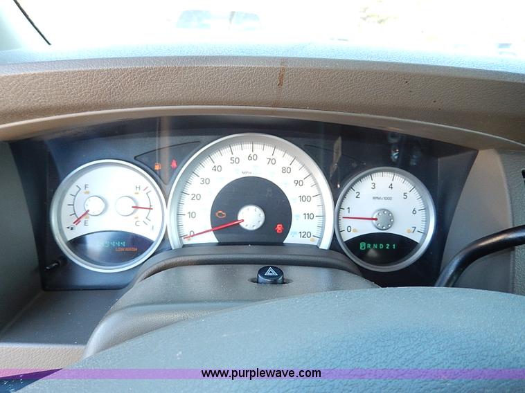 image for item I4261 2004 Dodge Durango SLT SUV