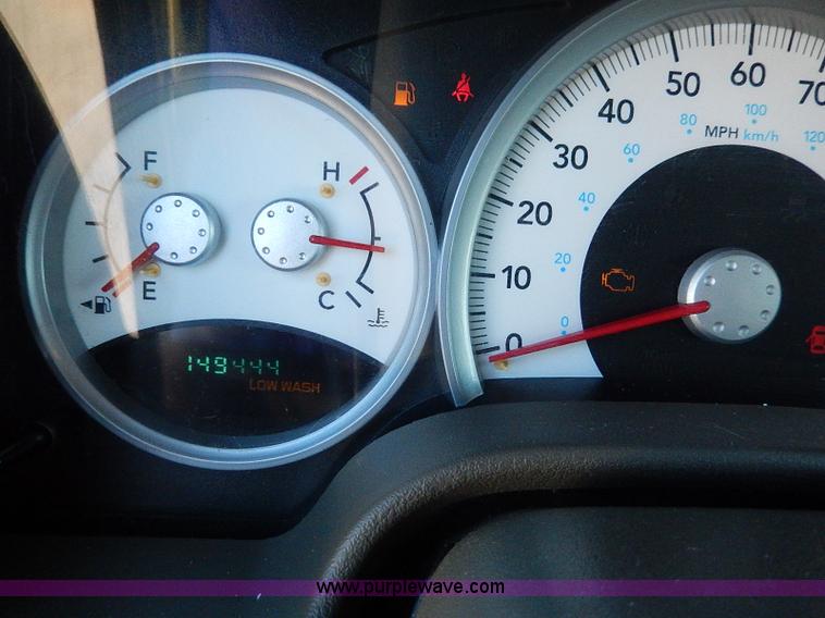 image for item I4261 2004 Dodge Durango SLT SUV