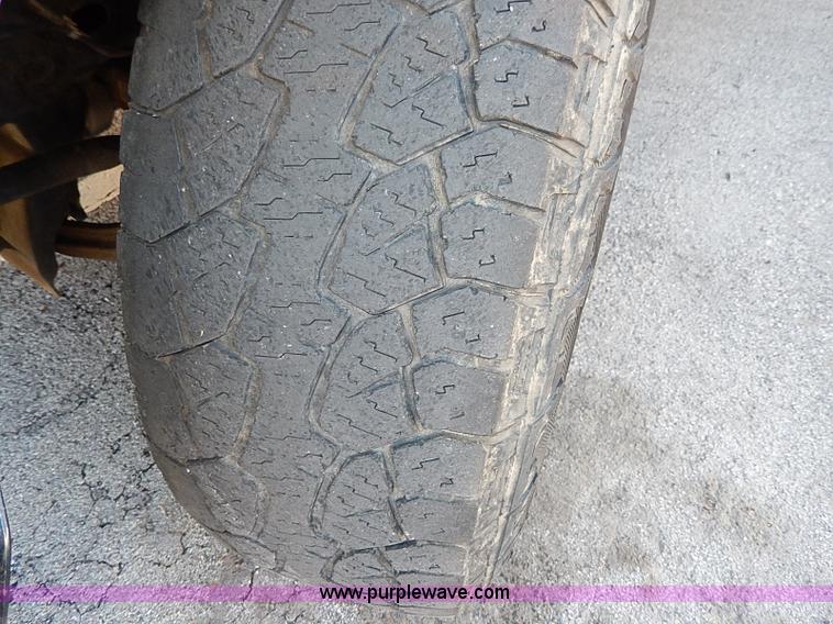 image for item I4261 2004 Dodge Durango SLT SUV