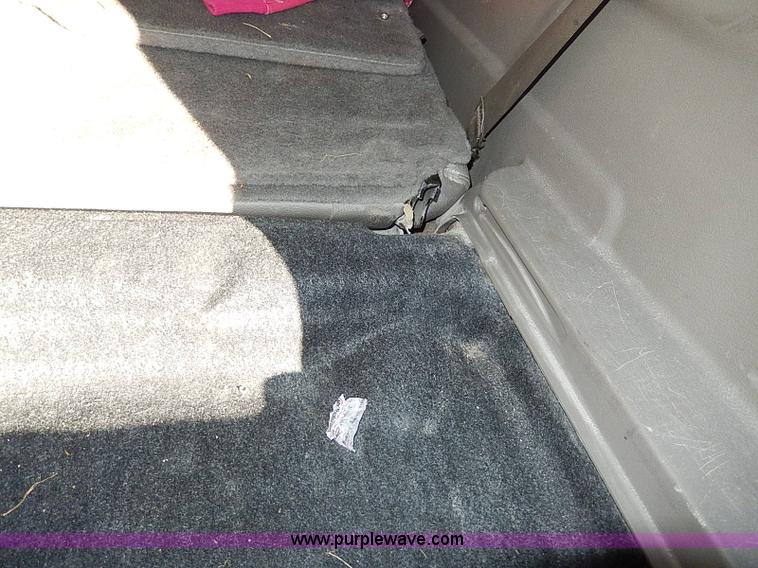 image for item I4261 2004 Dodge Durango SLT SUV