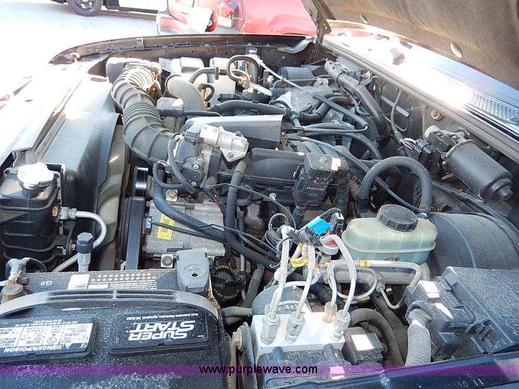 image for item I4262 2002 Ford Ranger XLT SuperCab pickup truck