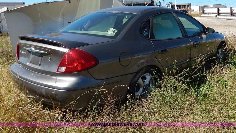 image for item I4278 2003 Ford Taurus SE