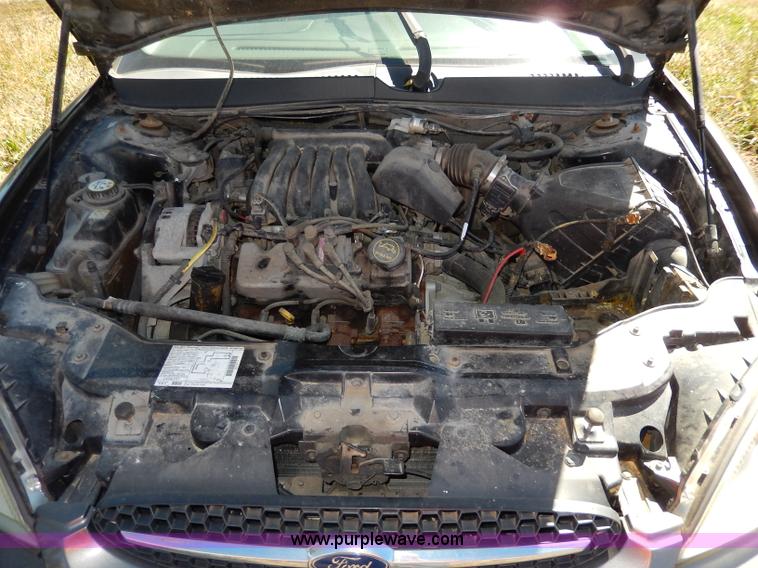 image for item I4278 2003 Ford Taurus SE
