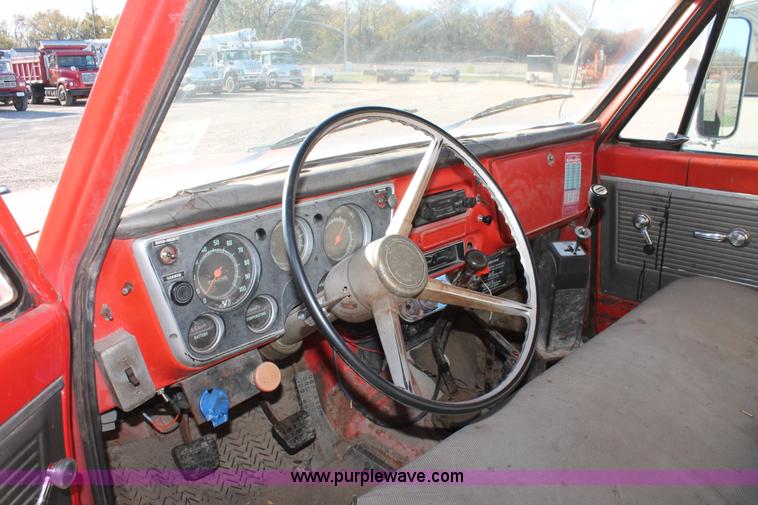 image for item I4697 1968 Chevrolet C60 dump truck