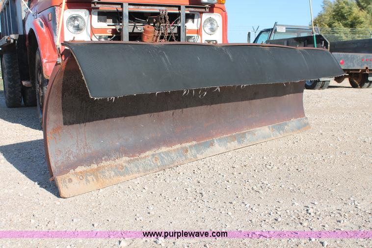 image for item I4697 1968 Chevrolet C60 dump truck