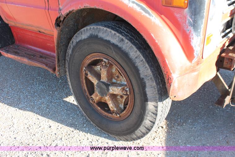 image for item I4697 1968 Chevrolet C60 dump truck