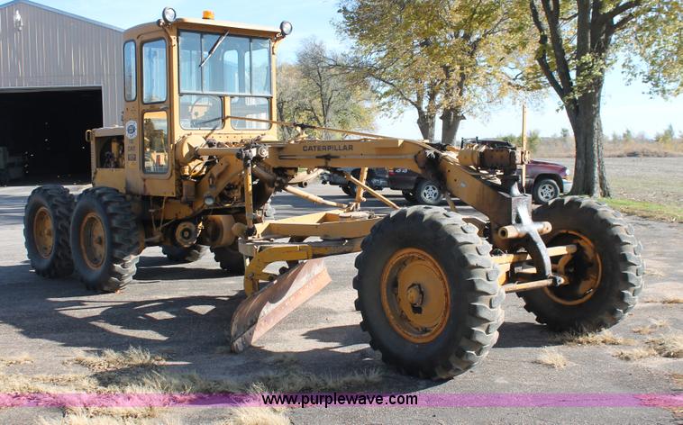 image for item I4698 Caterpillar 112 rigid frame motor grader