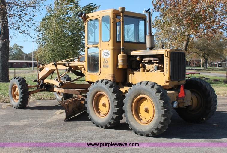 image for item I4698 Caterpillar 112 rigid frame motor grader