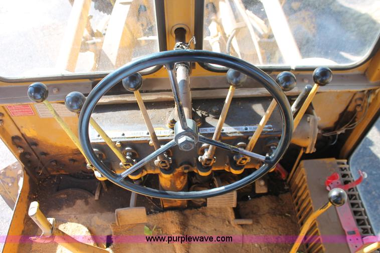 image for item I4698 Caterpillar 112 rigid frame motor grader